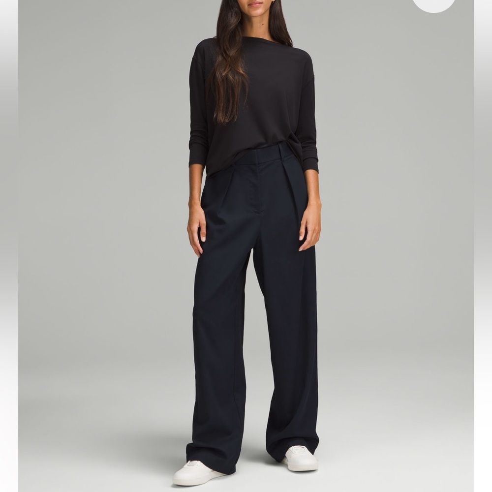 Lululemon Pleat Front High Rise Trouser - Picture 2 of 6